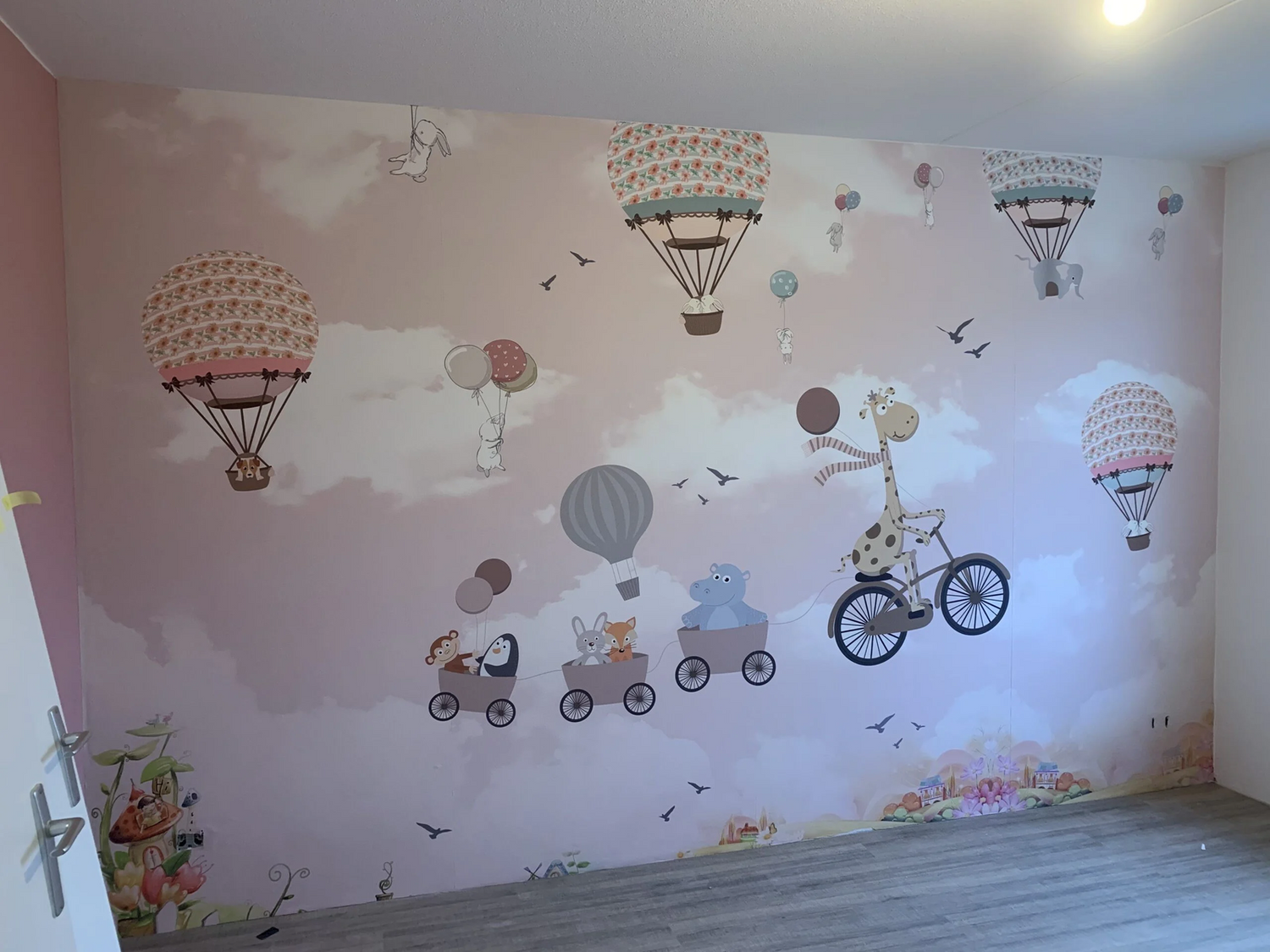 Papel Tapiz Infantil Vinilo Adhesivo Globos y Animales